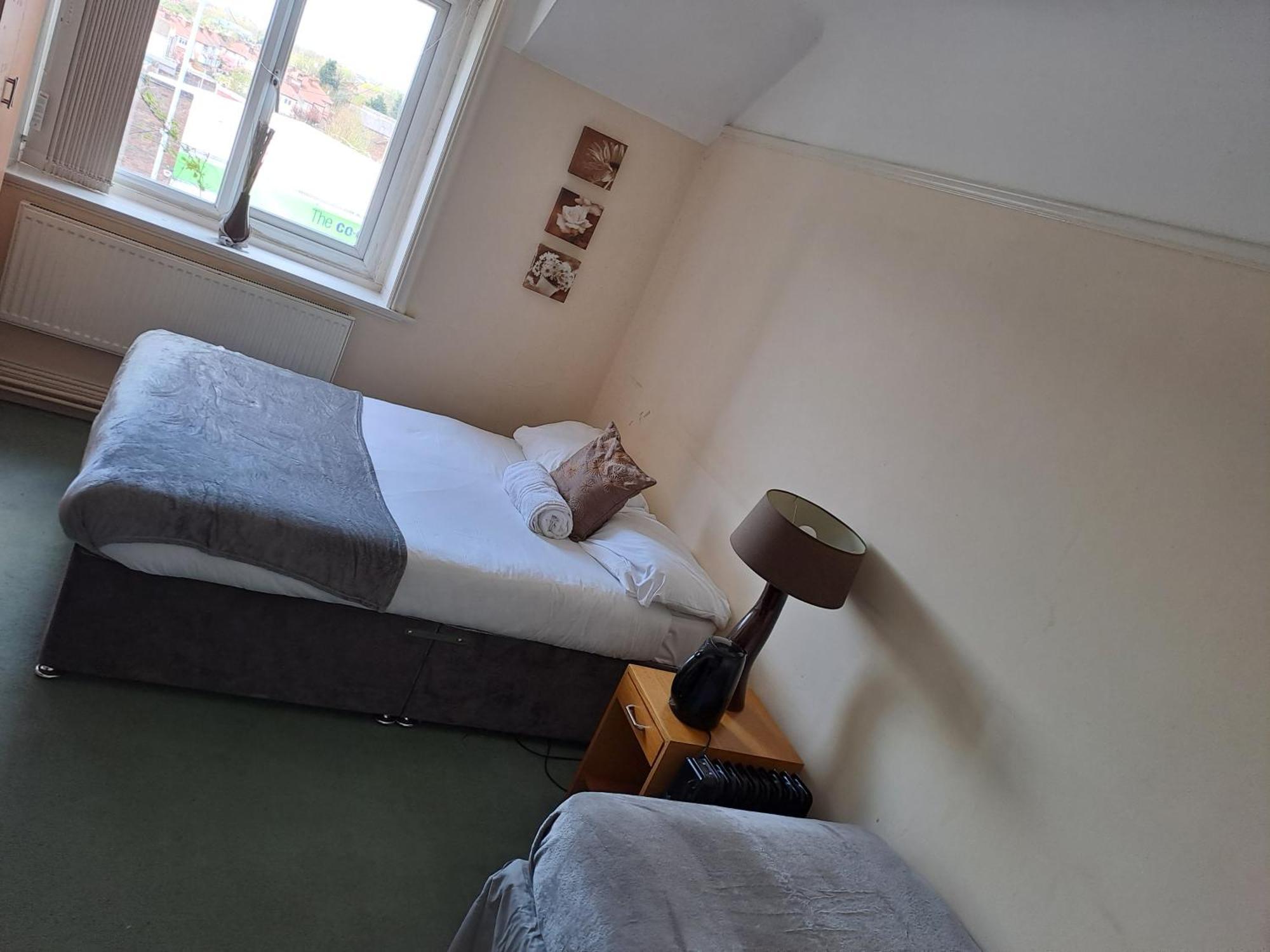 Sheridans Budget Accomodation Wallasey Extérieur photo